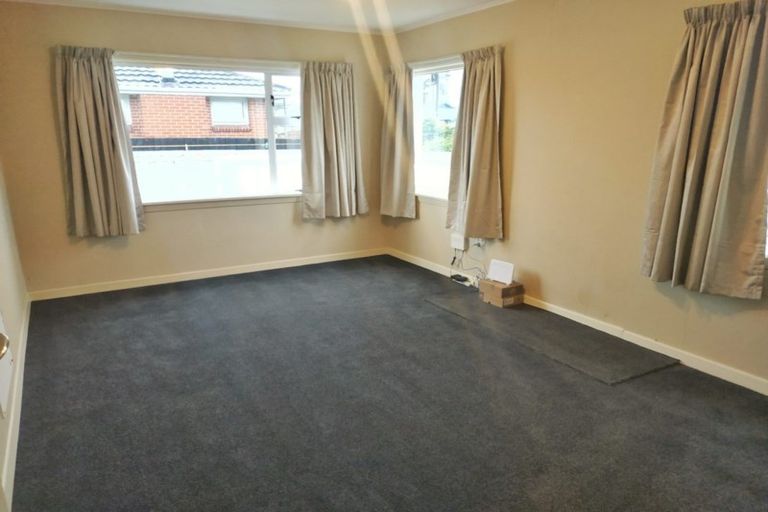Photo of property in 26 Mundys Road, Dallington, Christchurch, 8061