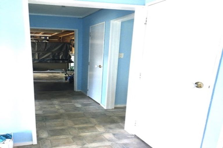 Photo of property in 105 Simpson Road, Ranui, Auckland, 0612