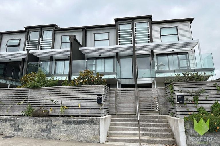 Photo of property in 28 Memorial Park Lane, Hobsonville, Auckland, 0618