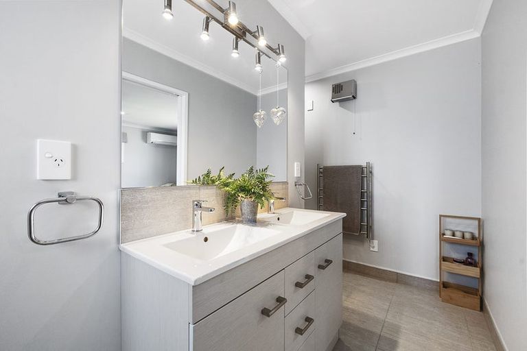 Photo of property in 39a Norfolk Drive, Cambridge, 3434