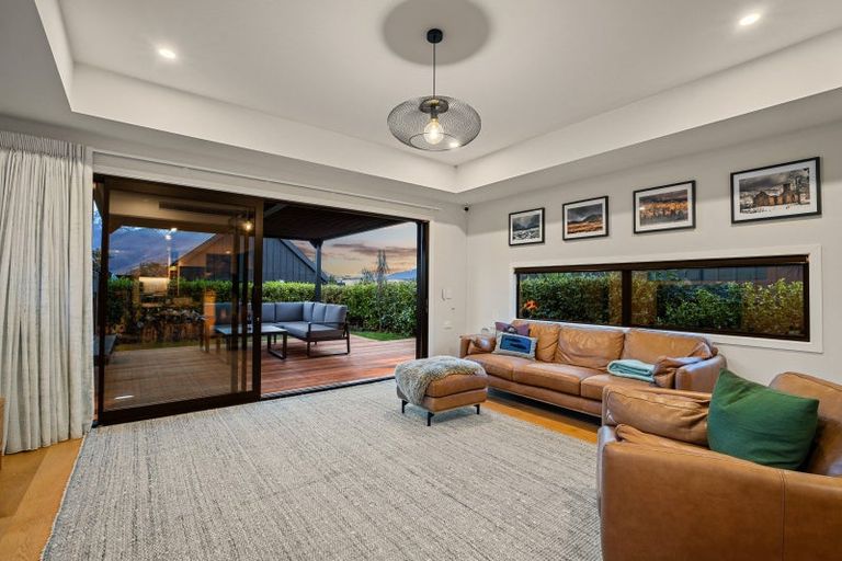 Photo of property in 28 Mcadam Drive, Jacks Point, Queenstown, 9371