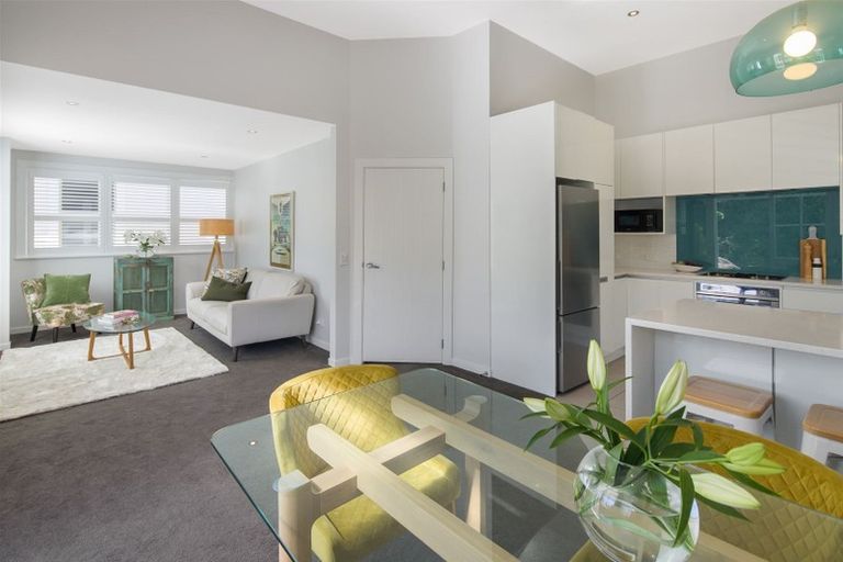 Photo of property in 3 Randwick Road, Northland, Wellington, 6012