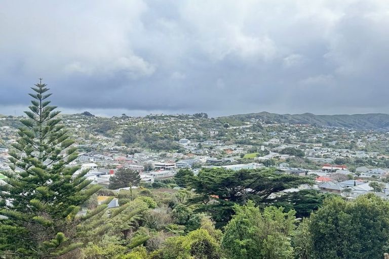 Photo of property in 30 Chesterton Street, Johnsonville, Wellington, 6037