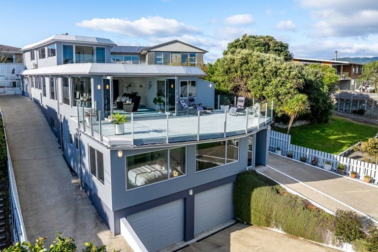 Photo of property in 56 Wharemauku Road, Raumati Beach, Paraparaumu, 5032