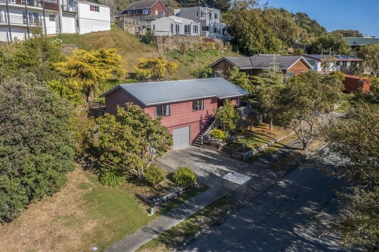 Photo of property in 8 Shackle Lane, Whitby, Porirua, 5024