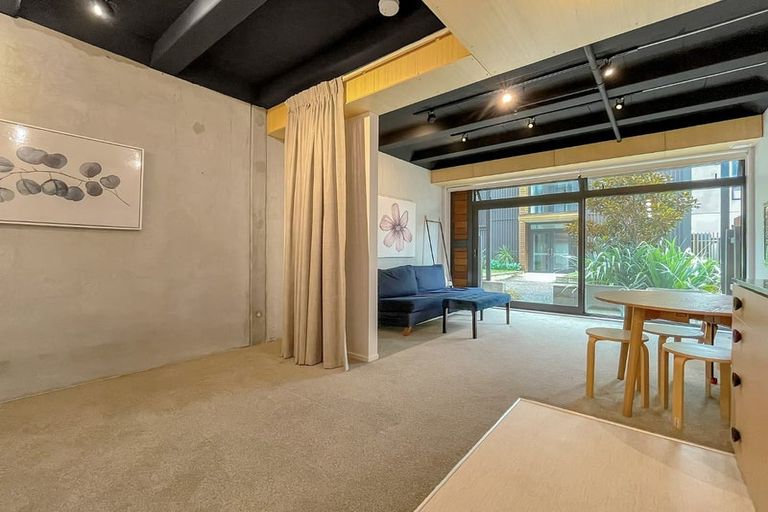 Photo of property in Vedado Apartments, 107/41u Hopper Street, Mount Cook, Wellington, 6011