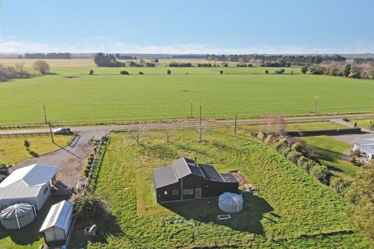 Photo of property in 27 Buckland Street, Tikokino, Waipawa, 4273