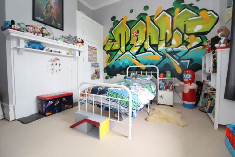 Photo of property in 1 Point Bush Road, Waimate, 7924