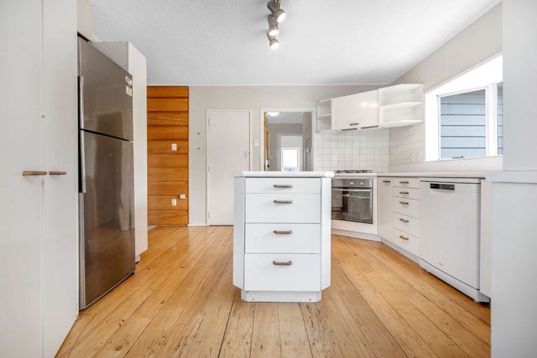 Photo of property in 481 River Road, Fairfield, Hamilton, 3214