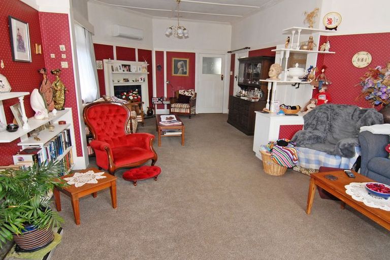 Photo of property in 31 Cambridge Terrace, Masterton, 5810