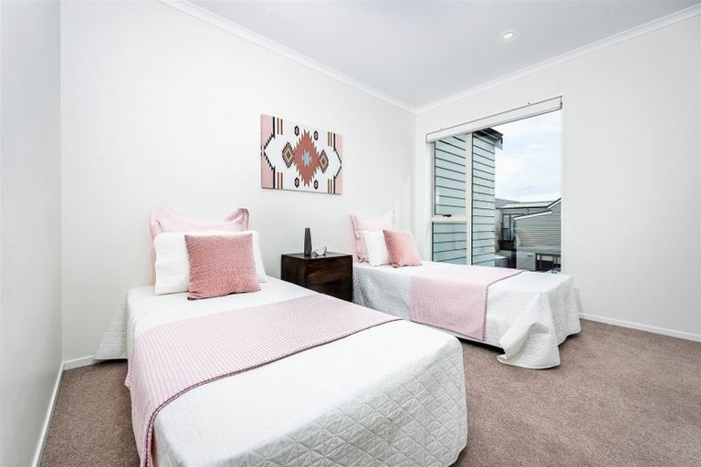 Photo of property in 22 Plover Road, Hobsonville, Auckland, 0616