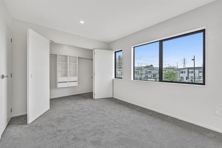 Photo of property in 1 Faithful Drive, Karaka, Papakura, 2113