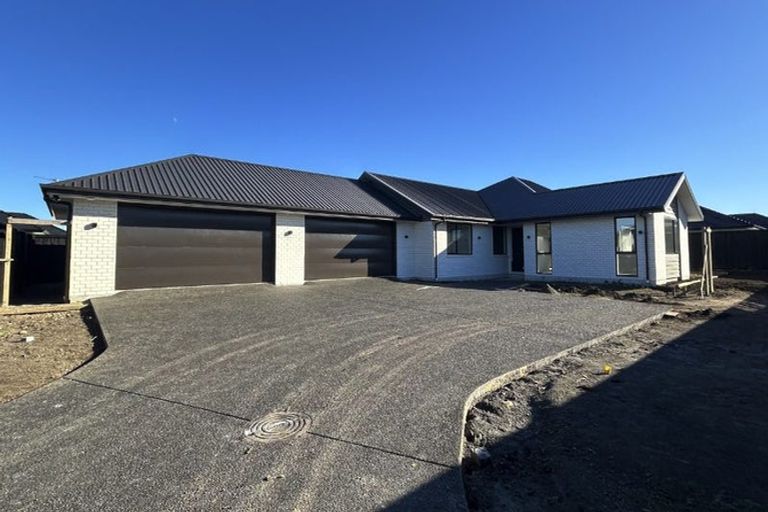 Photo of property in 6 Earl Way, Amberley, 7410