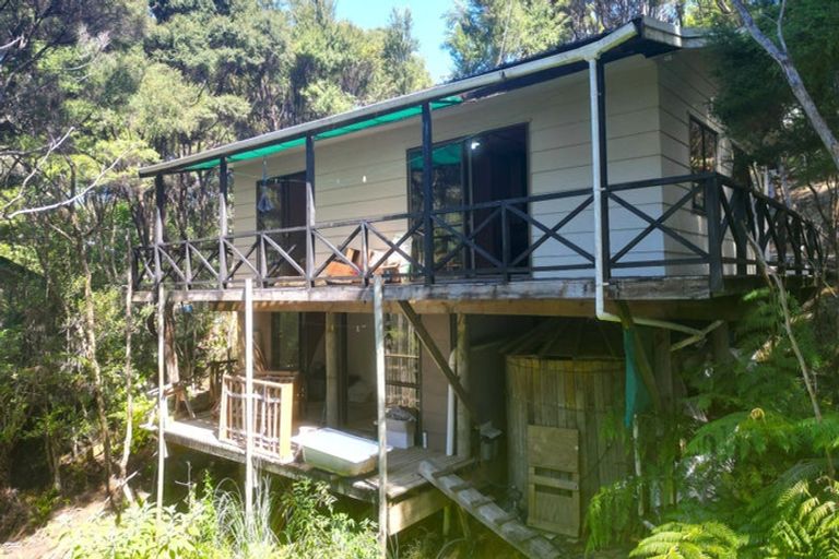Photo of property in 48 Schoolhouse Bay Road, Kawau Island, 0920