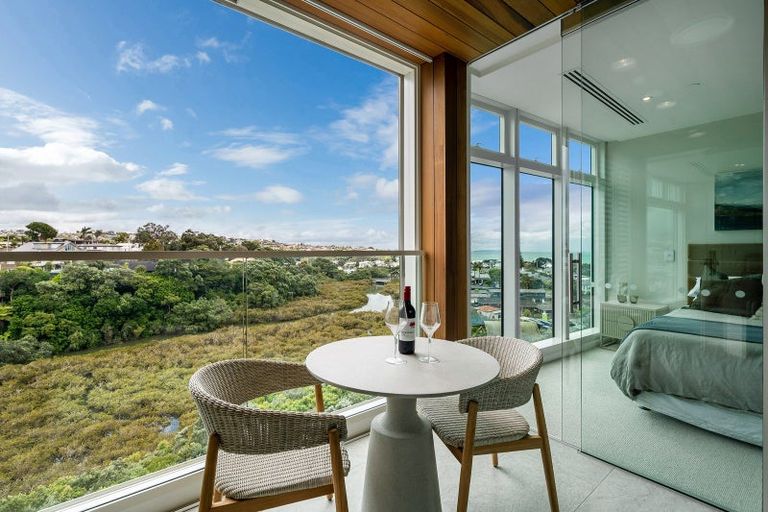 Photo of property in 602/20 Omana Road, Milford, Auckland, 0620