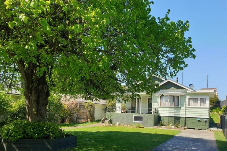 Photo of property in 7 Ruataniwha Street, Waipukurau, 4200